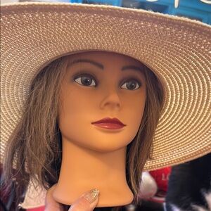 Elegant Wide-Brimmed Straw Hat